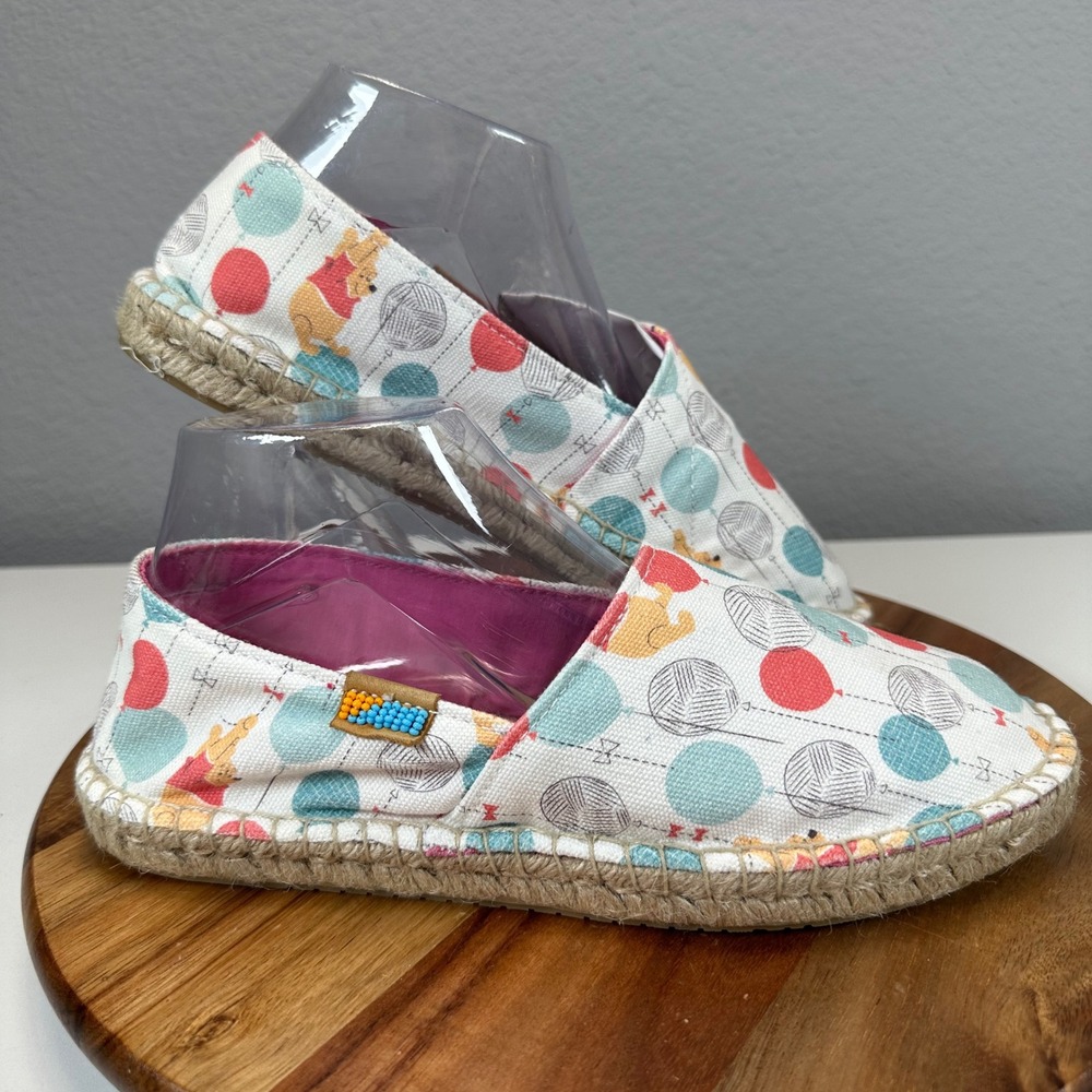 Disney Winnie the Pooh Ubuntu Espadrilles Womens 8.5W Balloon Flats Shoes Retro